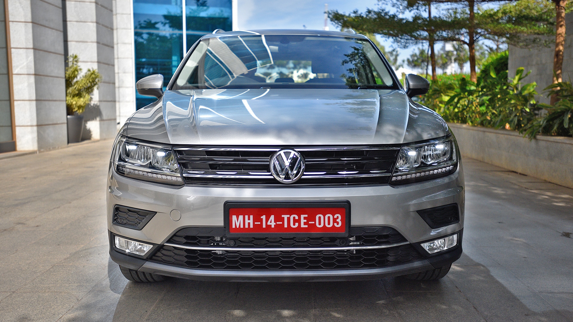 Volkswagen Tiguan 2017 Highline Diesel Compare