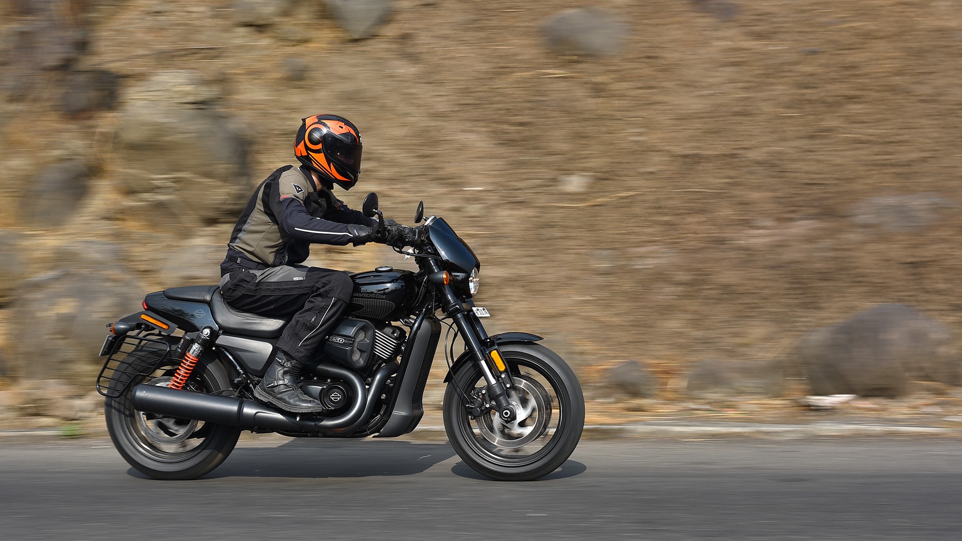 Harley-Davidson Street Rod 2017 STD Exterior