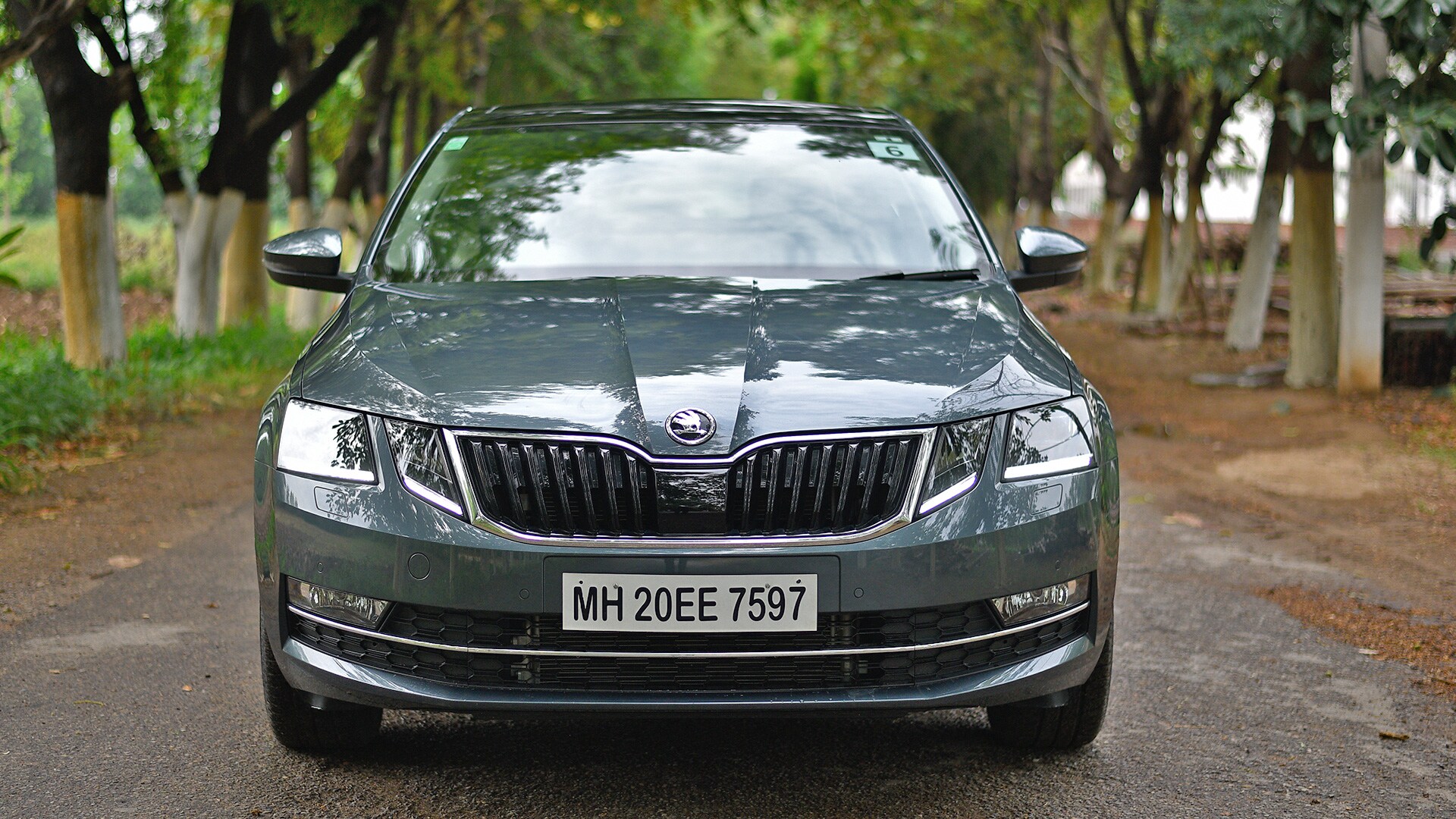 Skoda Octavia 2017 2.0 TDI CR (AT) Style Plus Compare