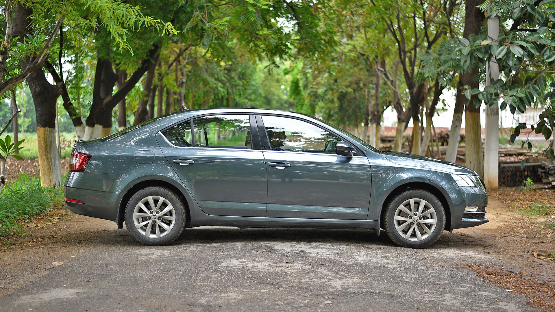 Skoda Octavia 2017 2.0 TDI CR (AT) Style Plus Exterior