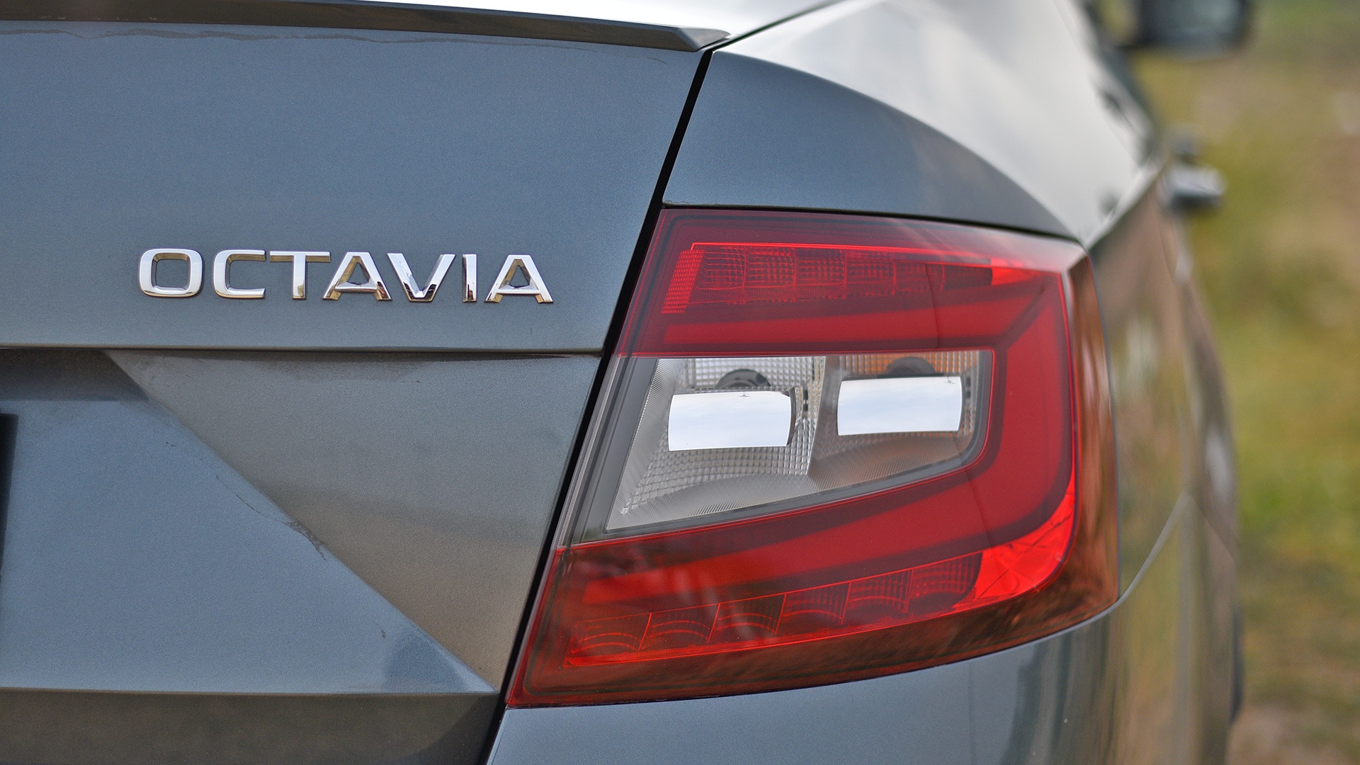 Skoda Octavia 2017 2.0 TDI CR (AT) Style Plus Exterior