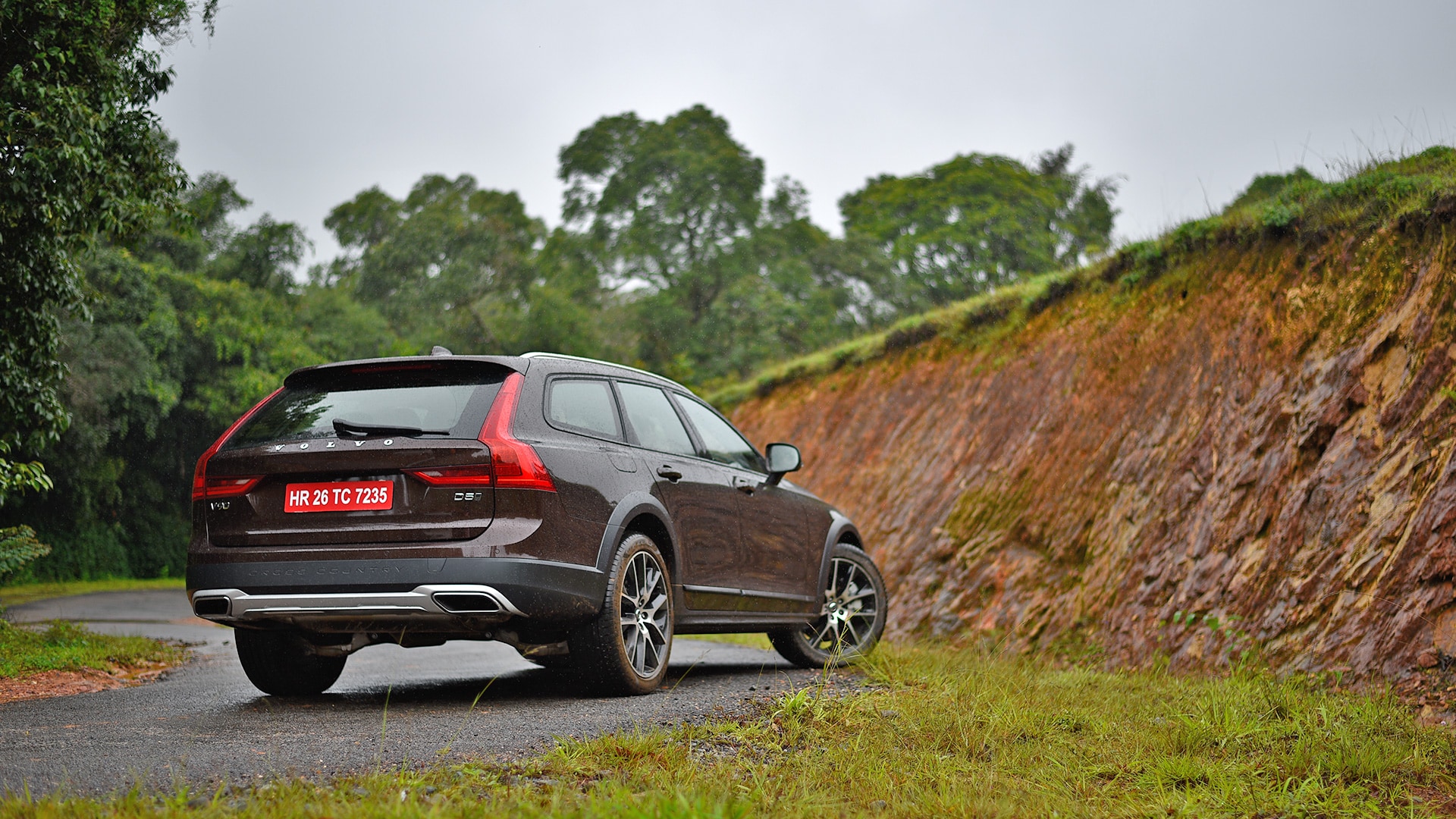 Volvo V90 Cross Country 2017 Diesel Std Exterior