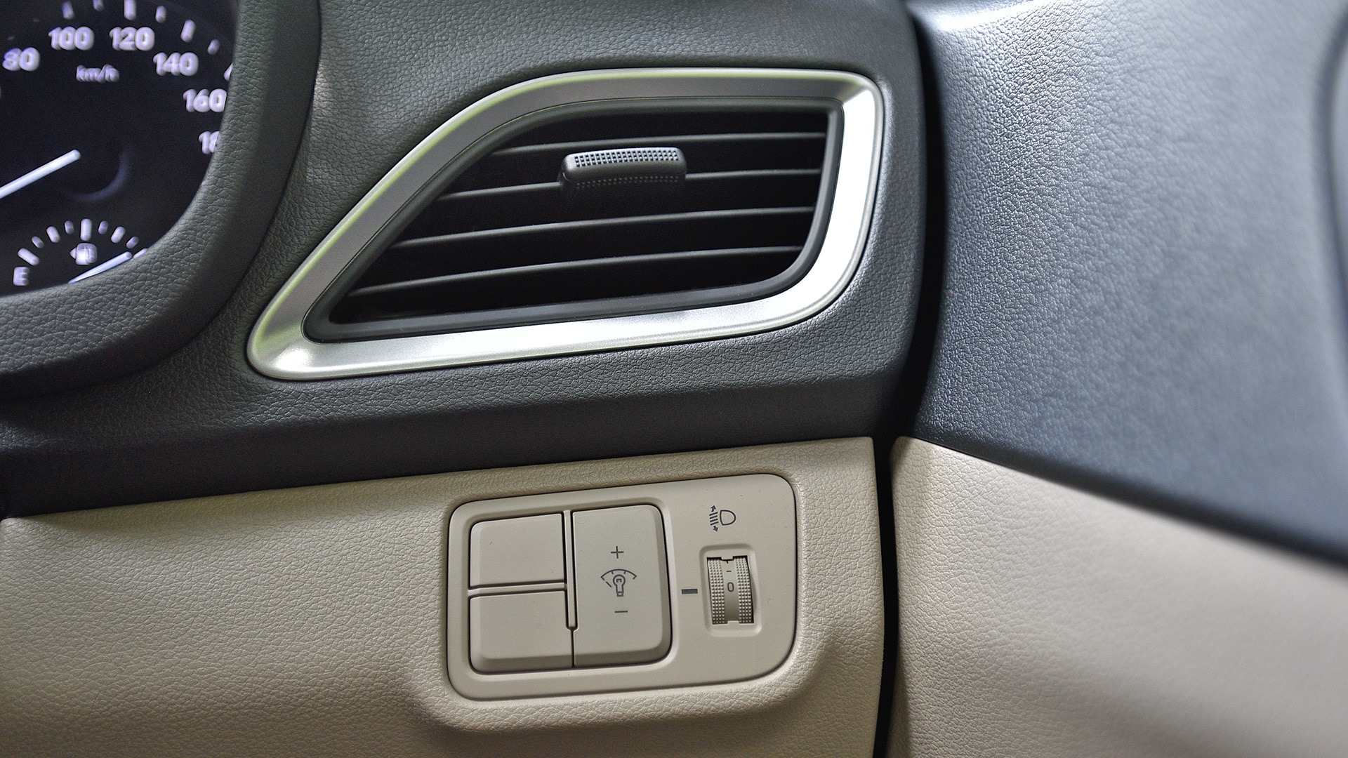 Hyundai Verna 2017 E Petrol Interior