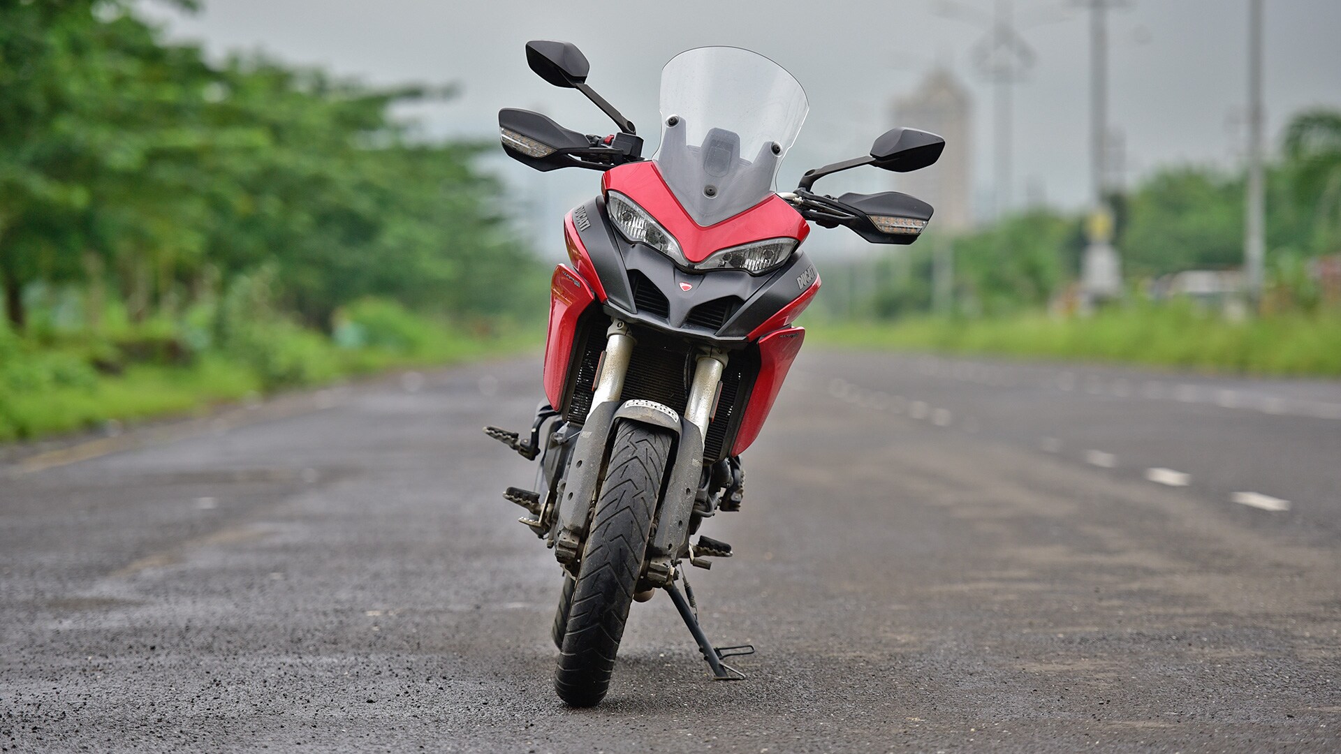 Ducati Multistrada 950 2017 STD Compare