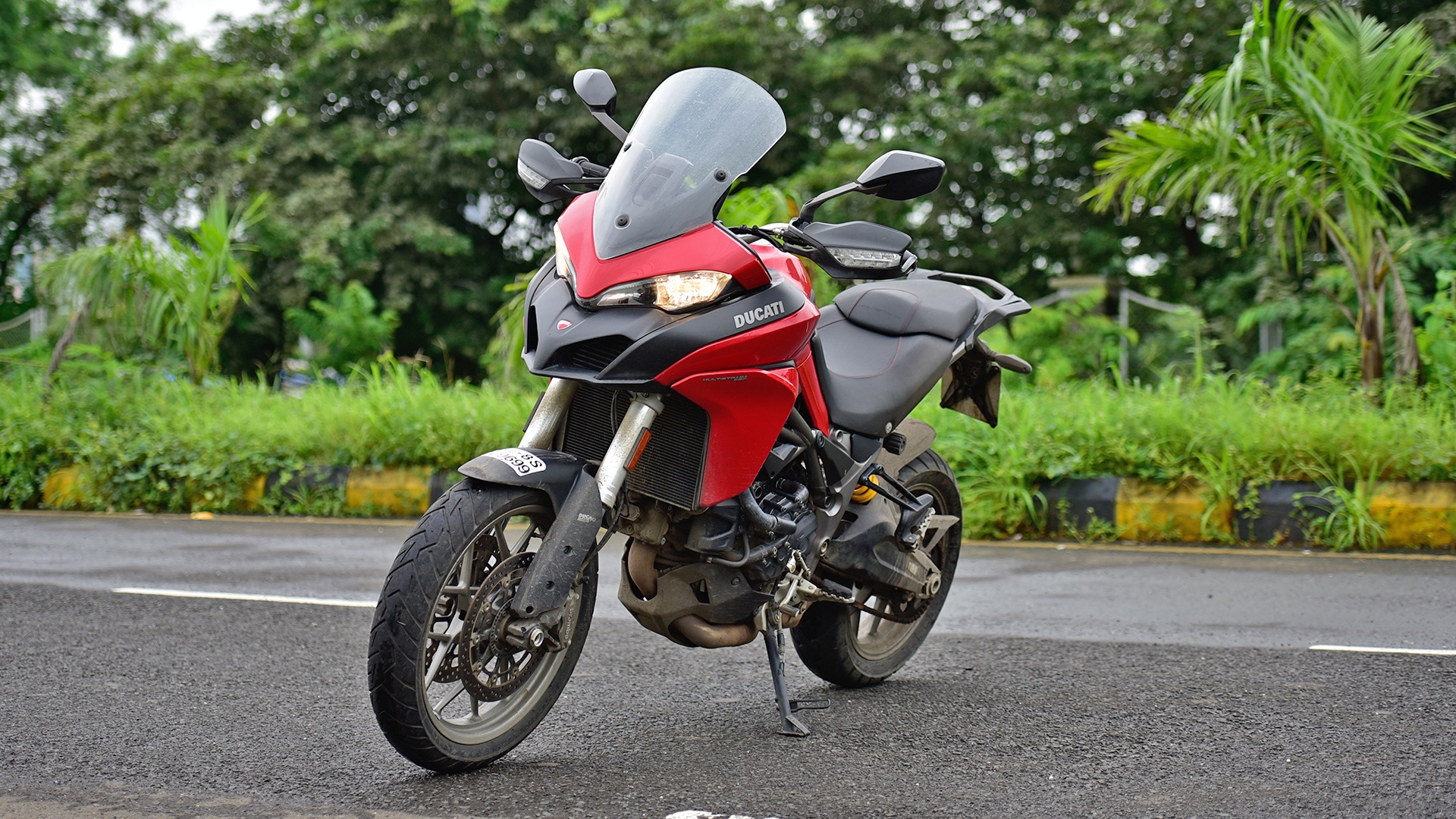 Ducati Multistrada 950 2017 STD Compare