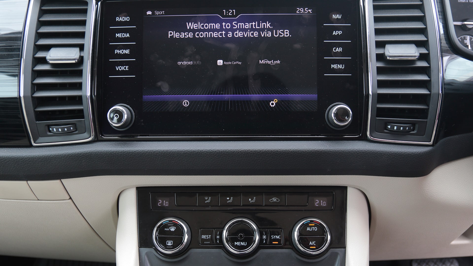 Skoda Kodiaq 2017 Diesel Std Interior