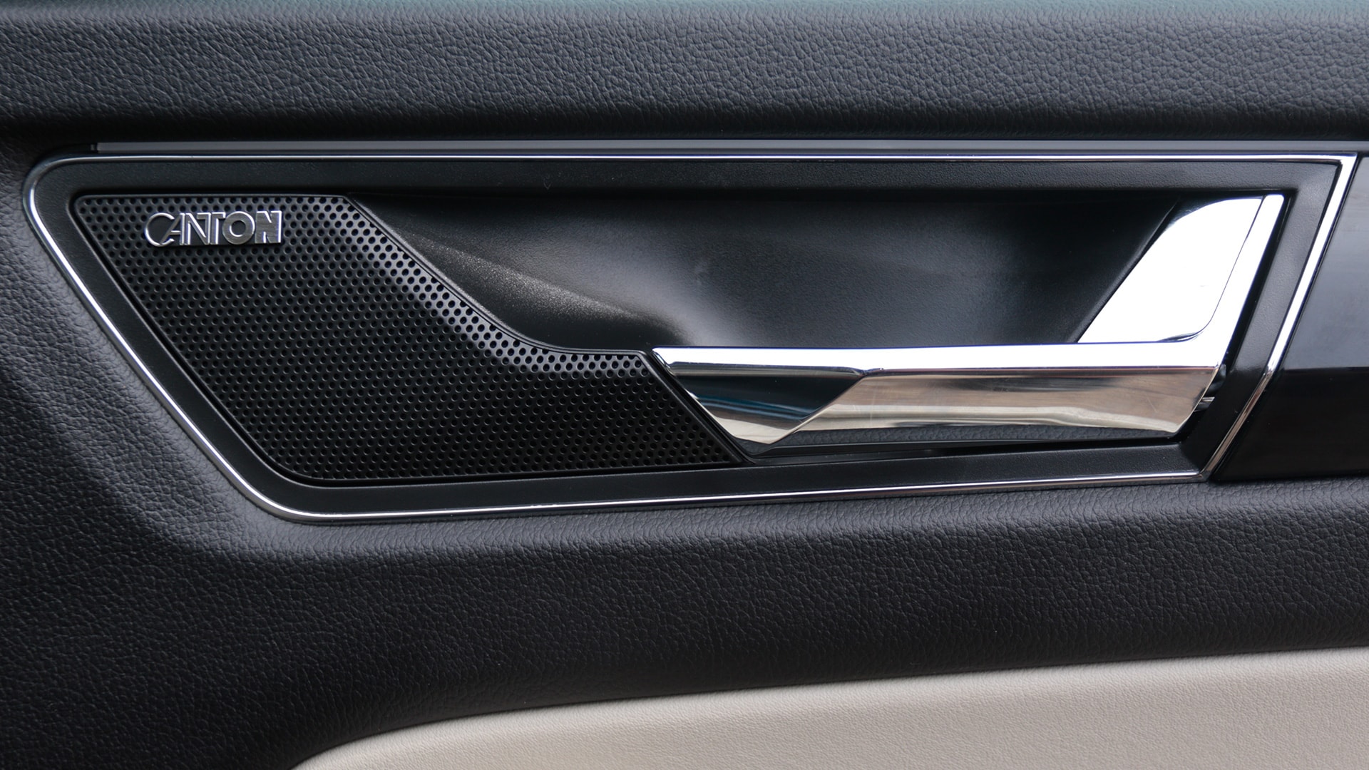 Skoda Kodiaq 2017 Diesel Std Interior