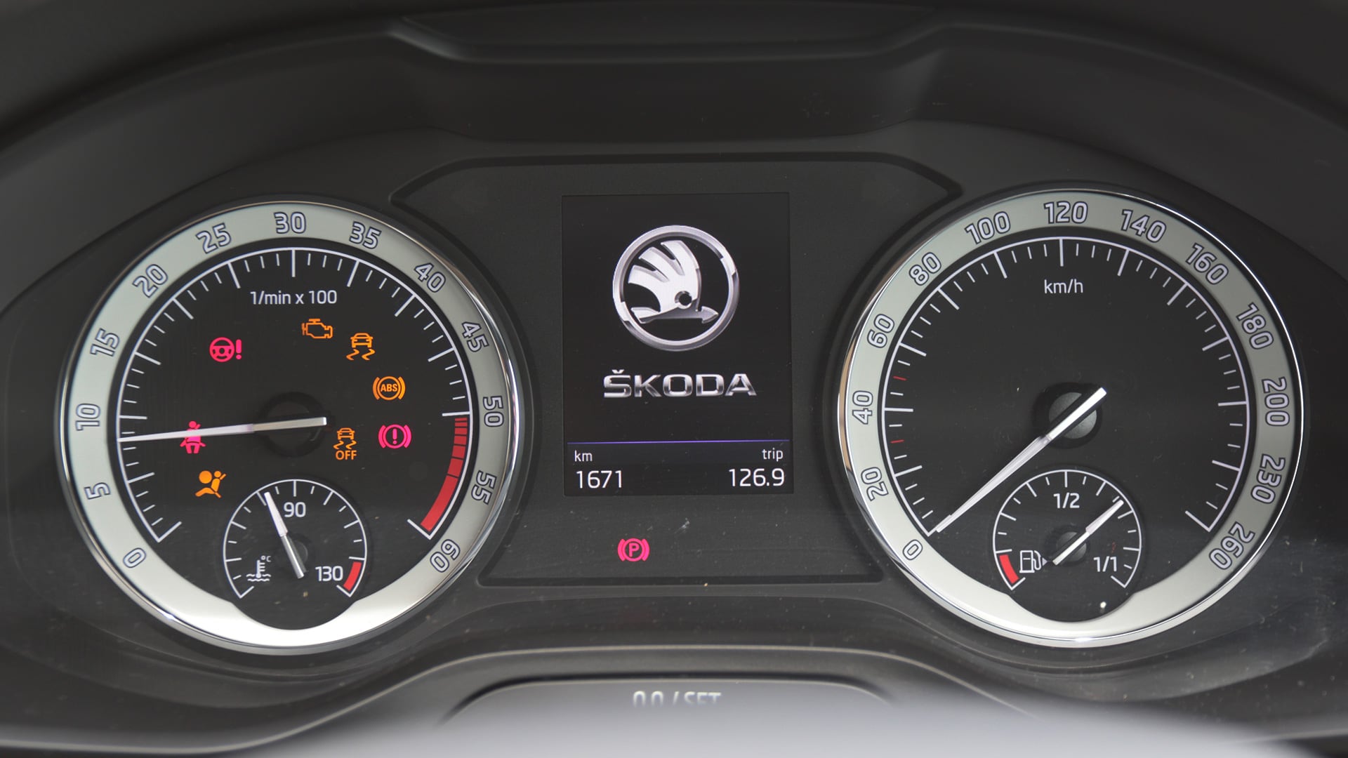 Skoda Kodiaq 2017 Diesel Std Interior