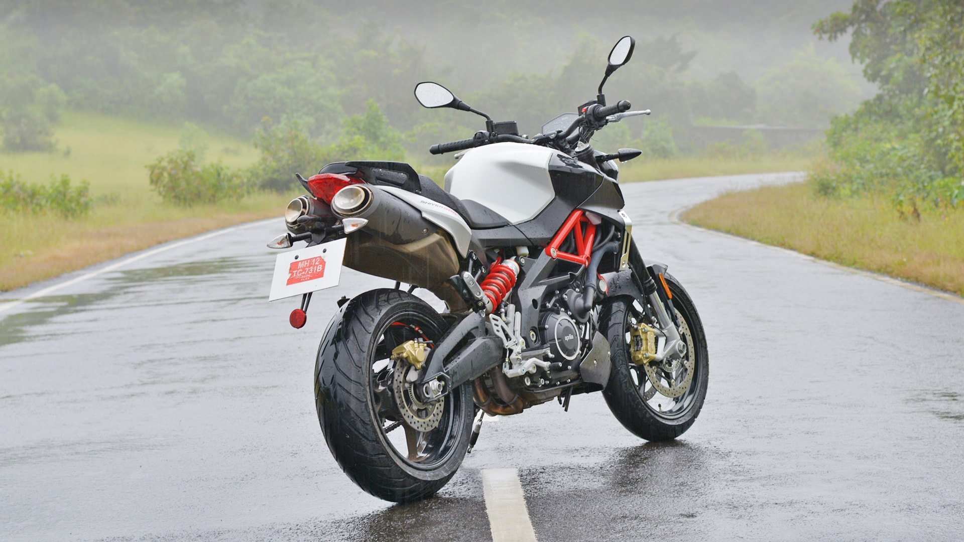 Aprilia Shiver 900 2017 STD
