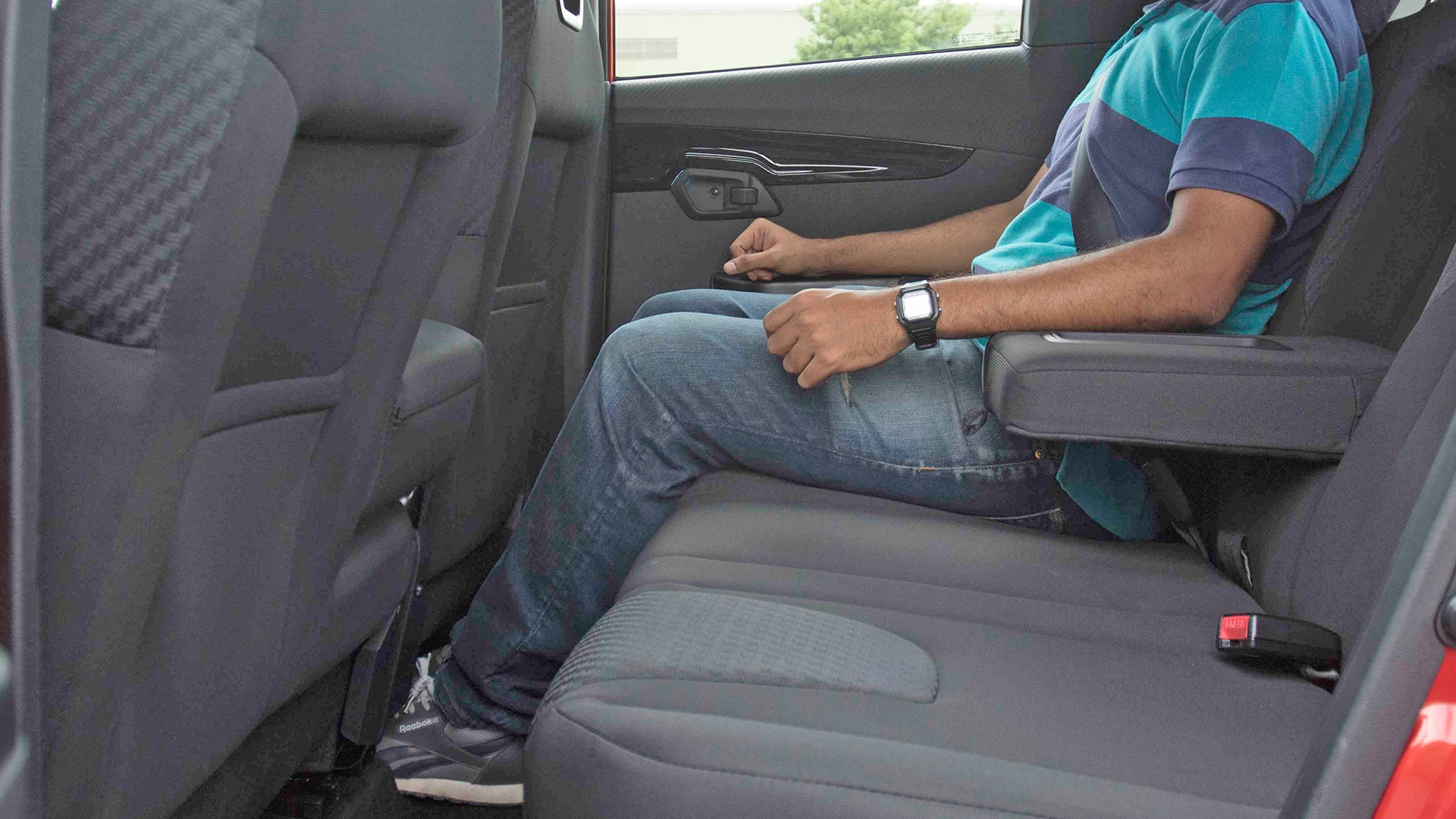 Mahindra KUV 100 NXT 2017 K8 Petrol 6 Str Interior