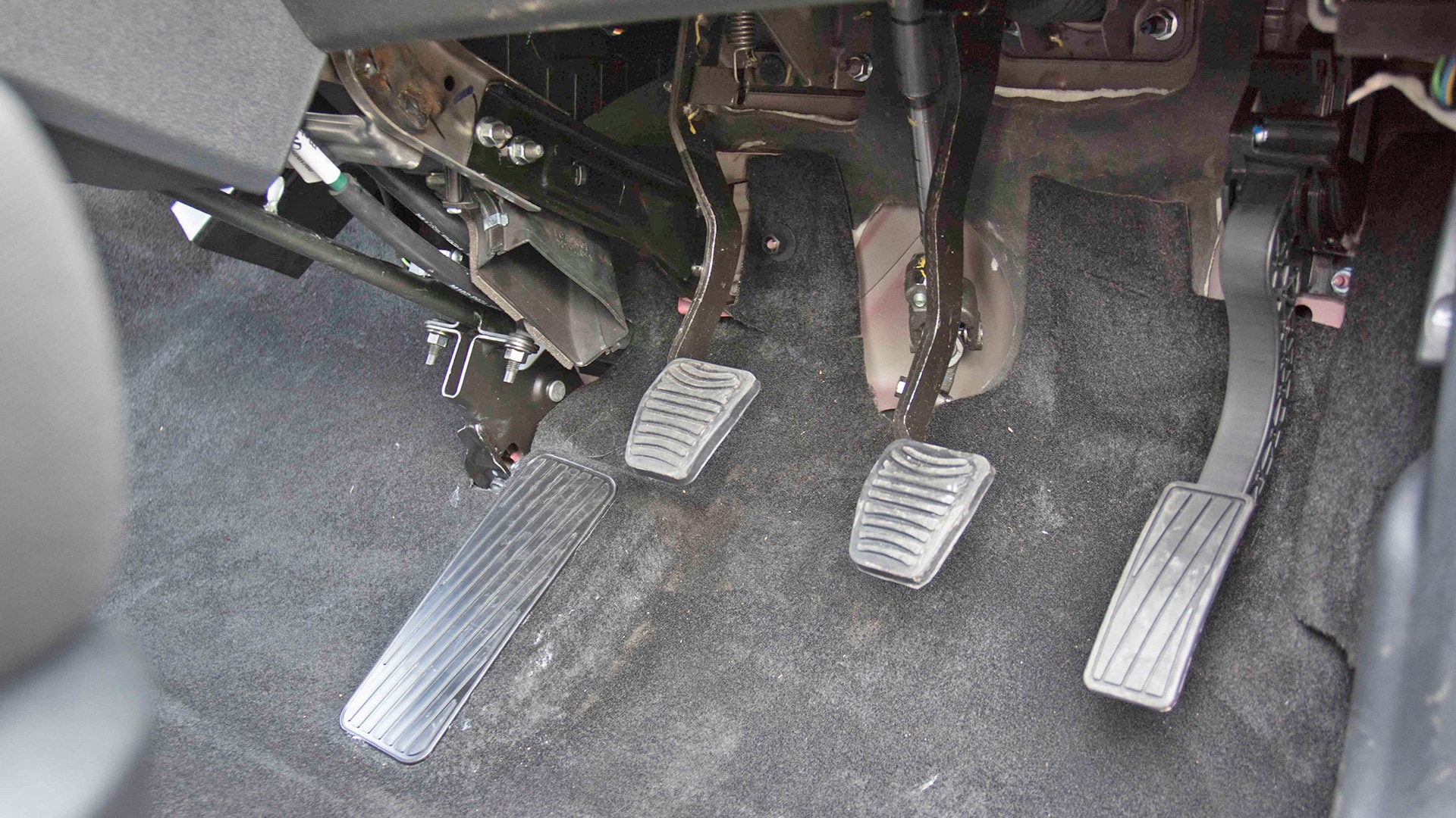 Mahindra KUV 100 NXT 2017 K8 Petrol 6 Str Interior