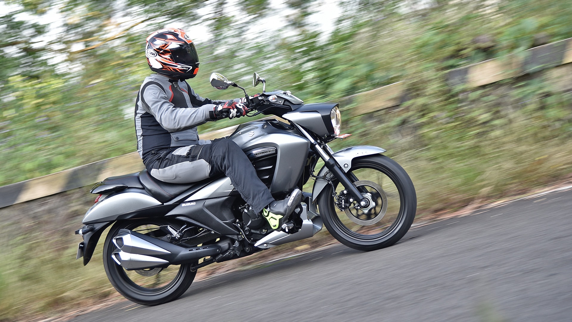 Suzuki Intruder 150 2017 STD