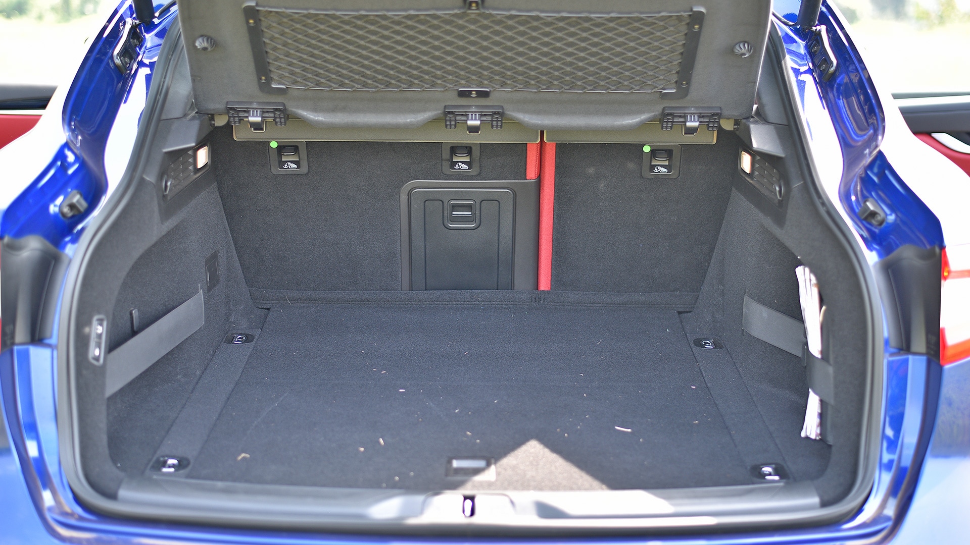 Maserati Lavante 2017 Diesel Std Compare