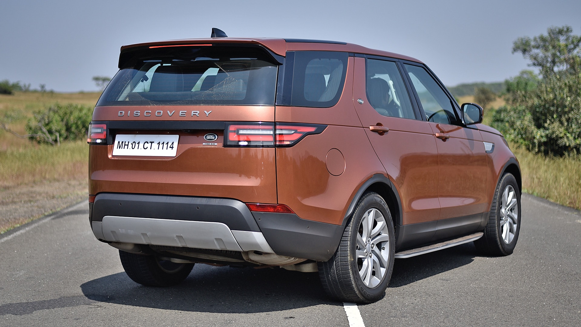 Land Rover Discovery 2017 Diesel First Edition Exterior