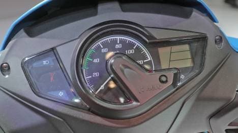 Hero Maestro Edge 2015 ZX Price in India, Mileage, Reviews