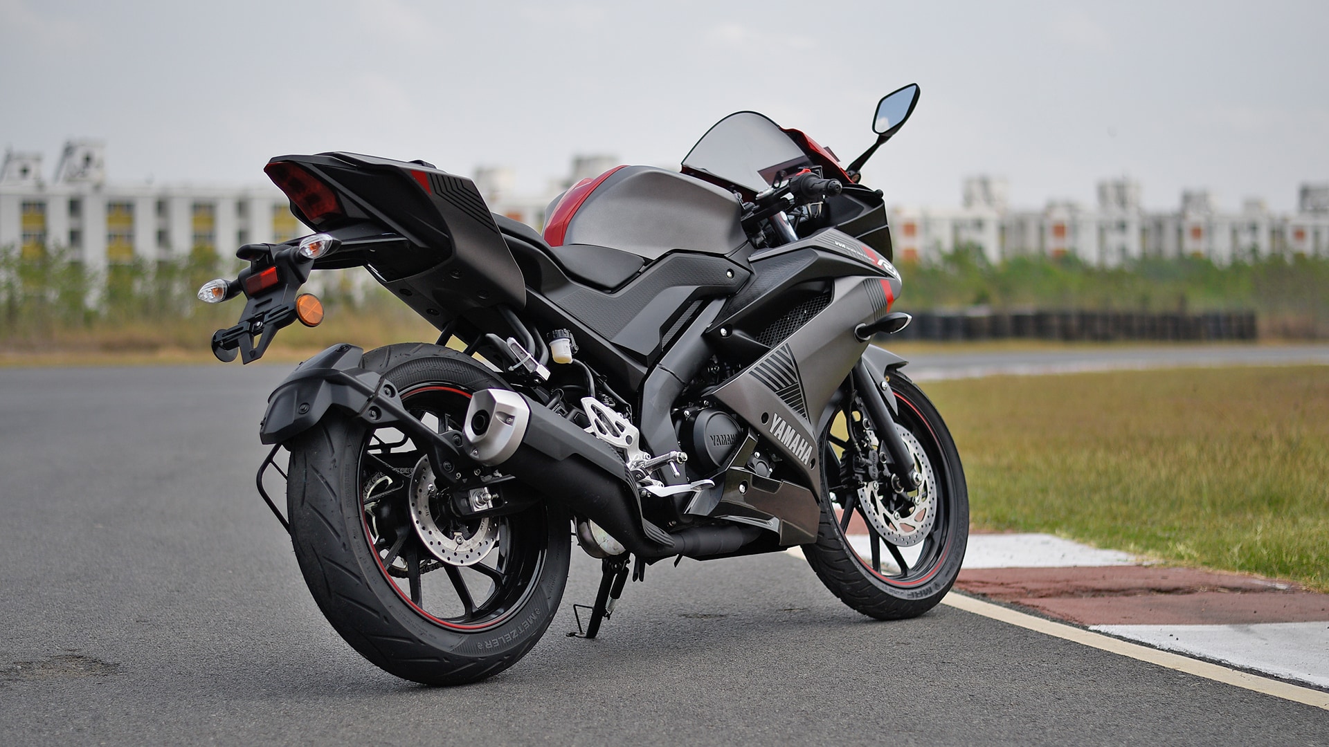 Yamaha YZF-R15 V3 2018 STD