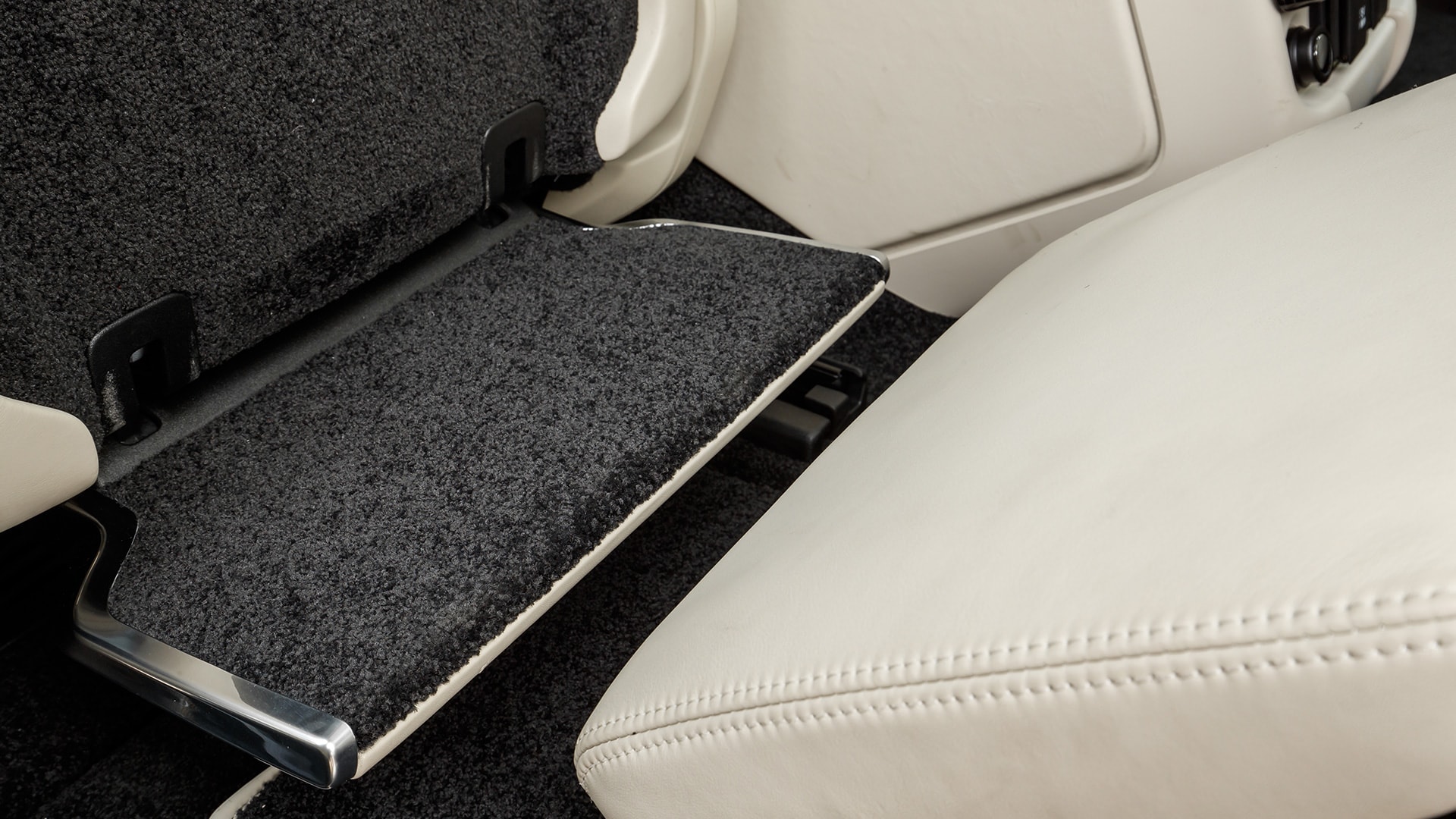 Land Rover Range Rover P400e Phev 2018 STD Interior