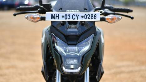 Honda X-Blade 2020 Disc Price in India, Mileage, Reviews