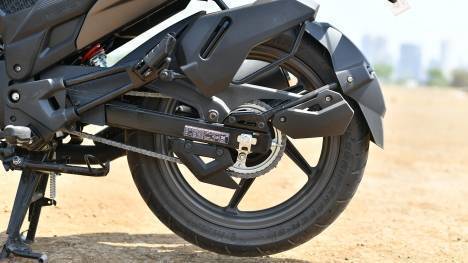 Honda X-Blade 2018 STD Price in India, Mileage, Reviews, Colours