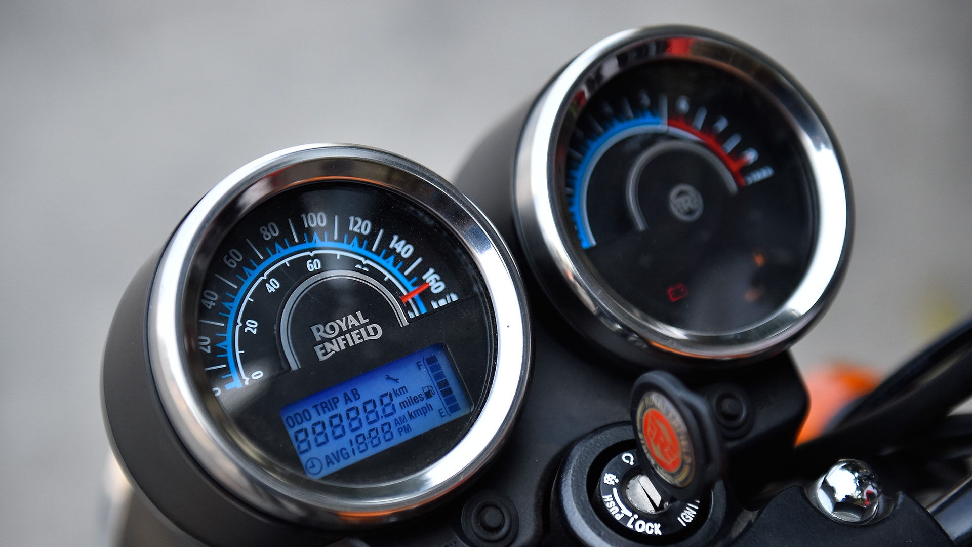 Royal Enfield Thunderbird 500X 2018 STD