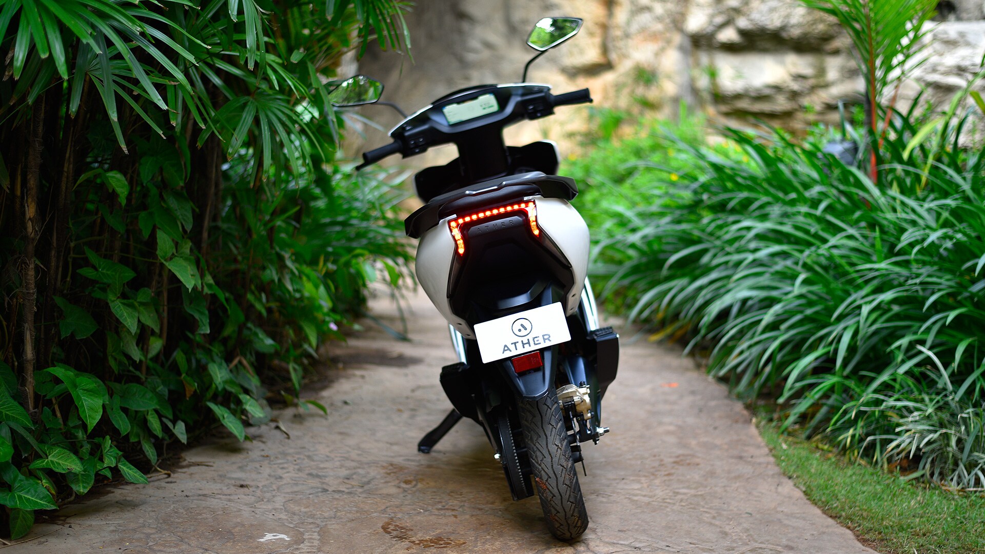 Ather Energy 450 2018 STD Compare