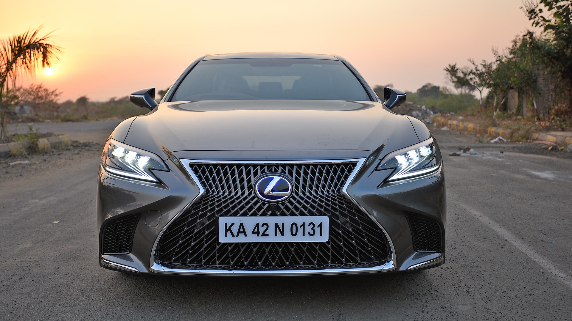 Lexus LS 500h 2018 Ultra Luxury Exterior