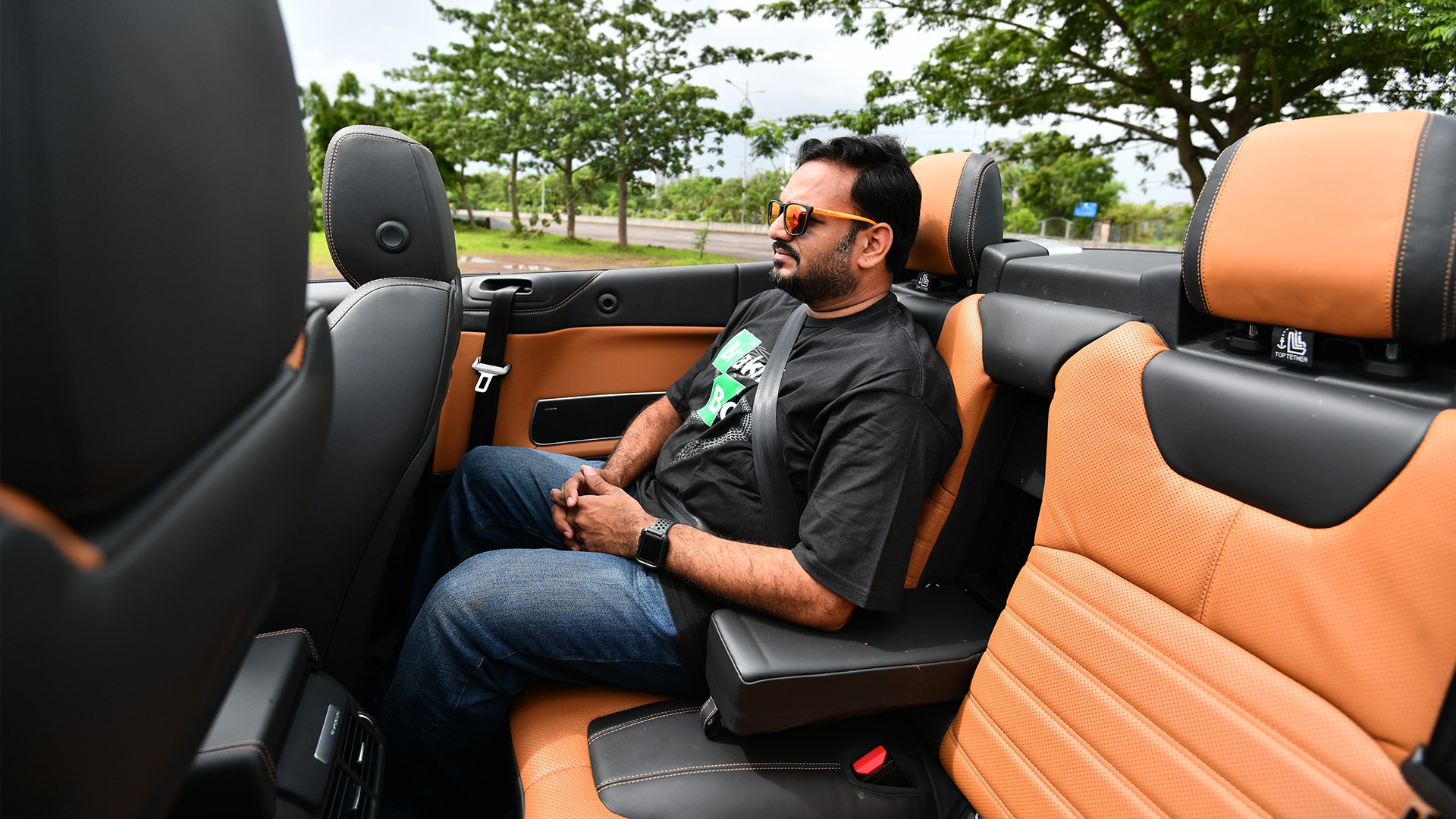 Land Rover Range Rover Evoque Convertible-2018-HSE Dynamic Petrol Compare