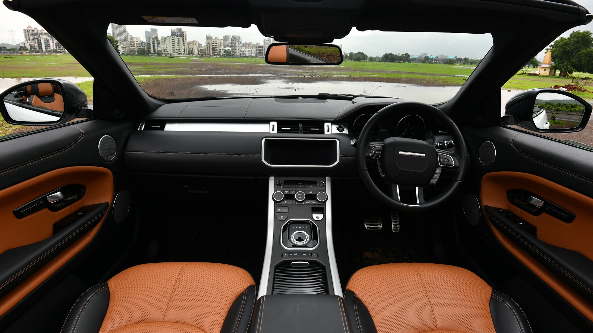 Land Rover Range Rover Evoque Convertible-2018-HSE Dynamic Petrol Compare