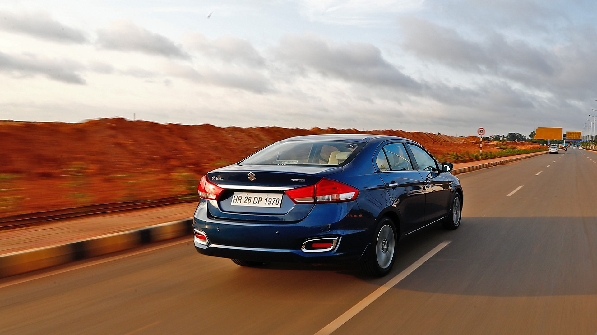Maruti Suzuki Ciaz 2018 Zeta Petrol AT Exterior