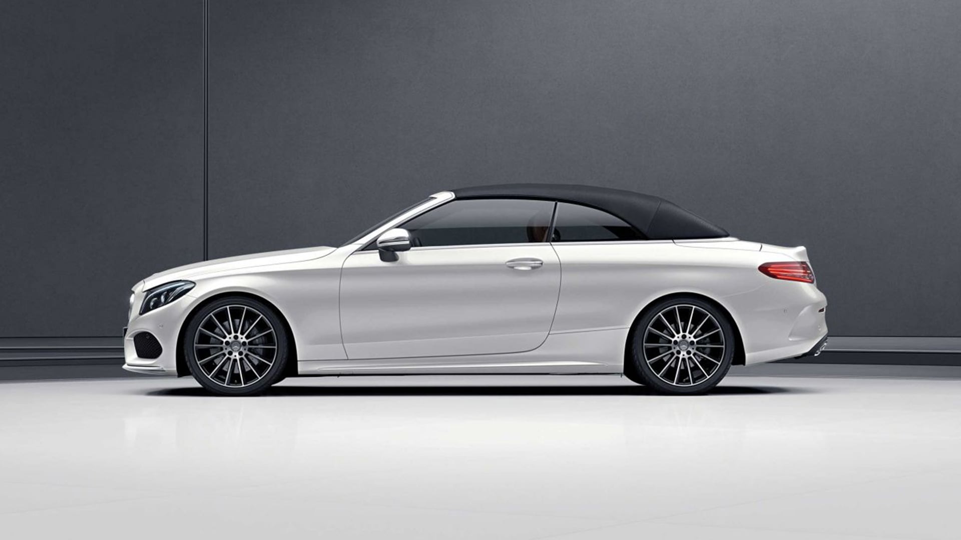 Mercedes Benz C  class 2018 C 300 Cabriolet Exterior