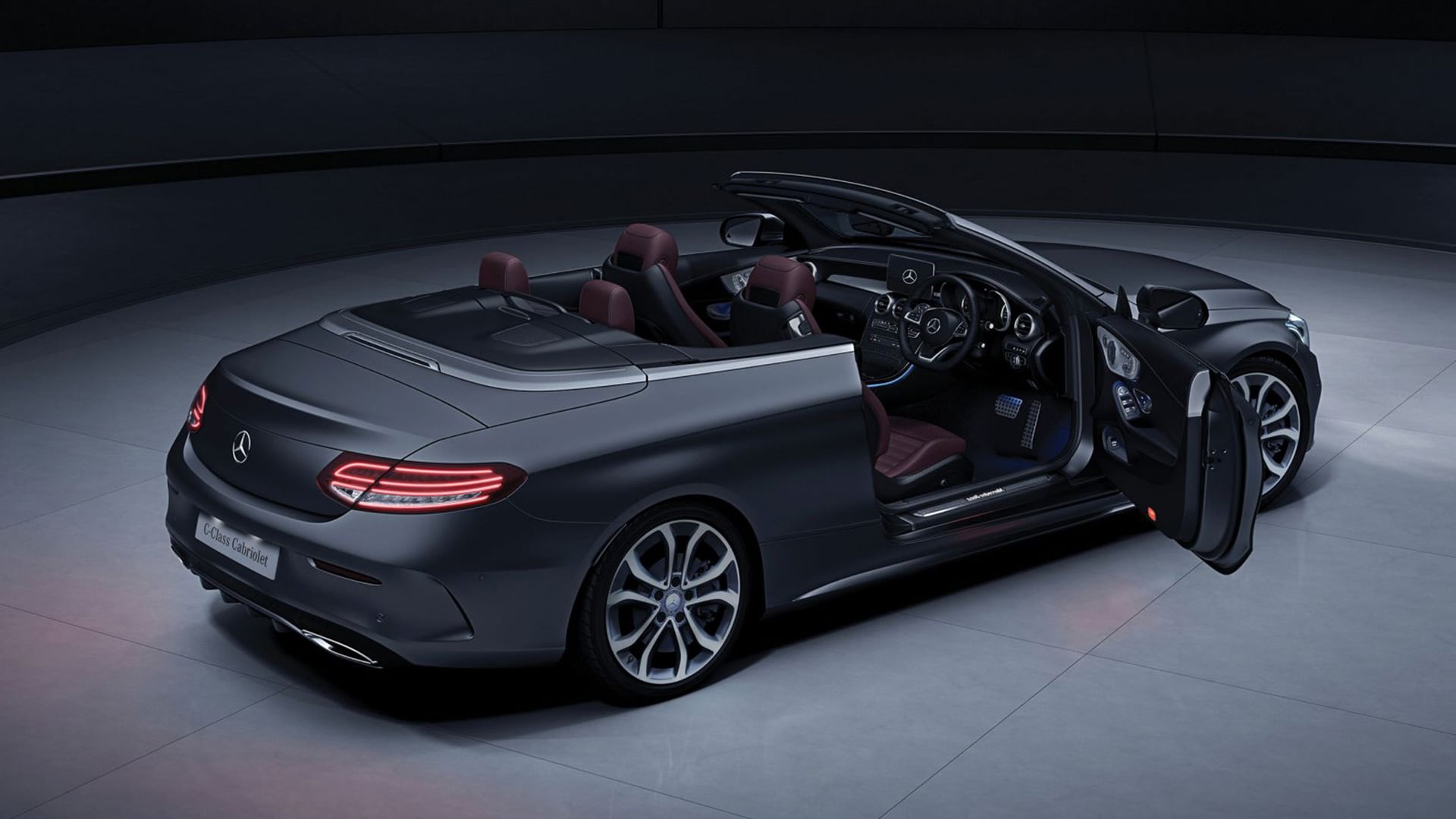 Mercedes Benz C  class 2018 C 300 Cabriolet Exterior