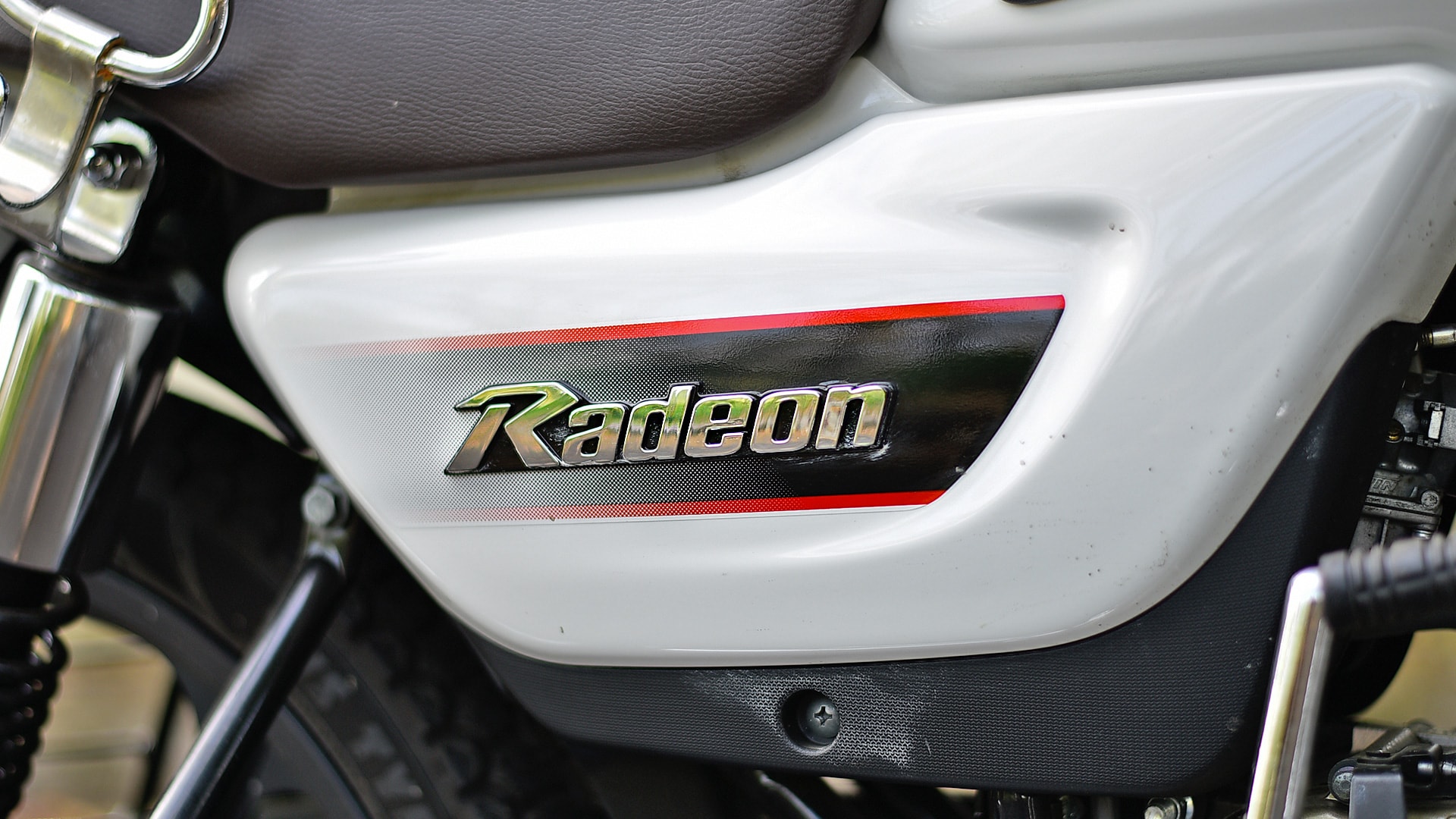 TVS Radeon 2018 STD