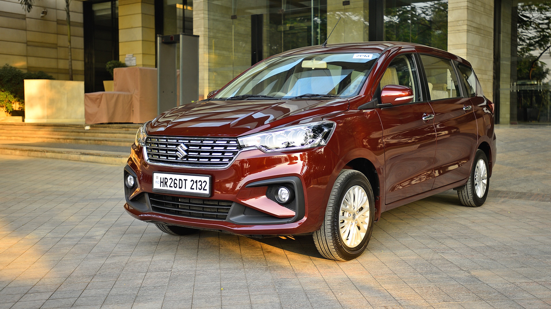 Maruti Suzuki Ertiga 2019 Zxi Plus Compare