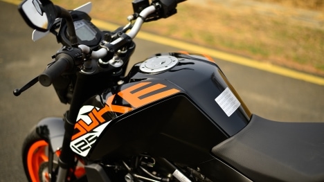Tank Ktm 125 Duke 2019 Price KTM 125 Duke 2019 ABS Price In India