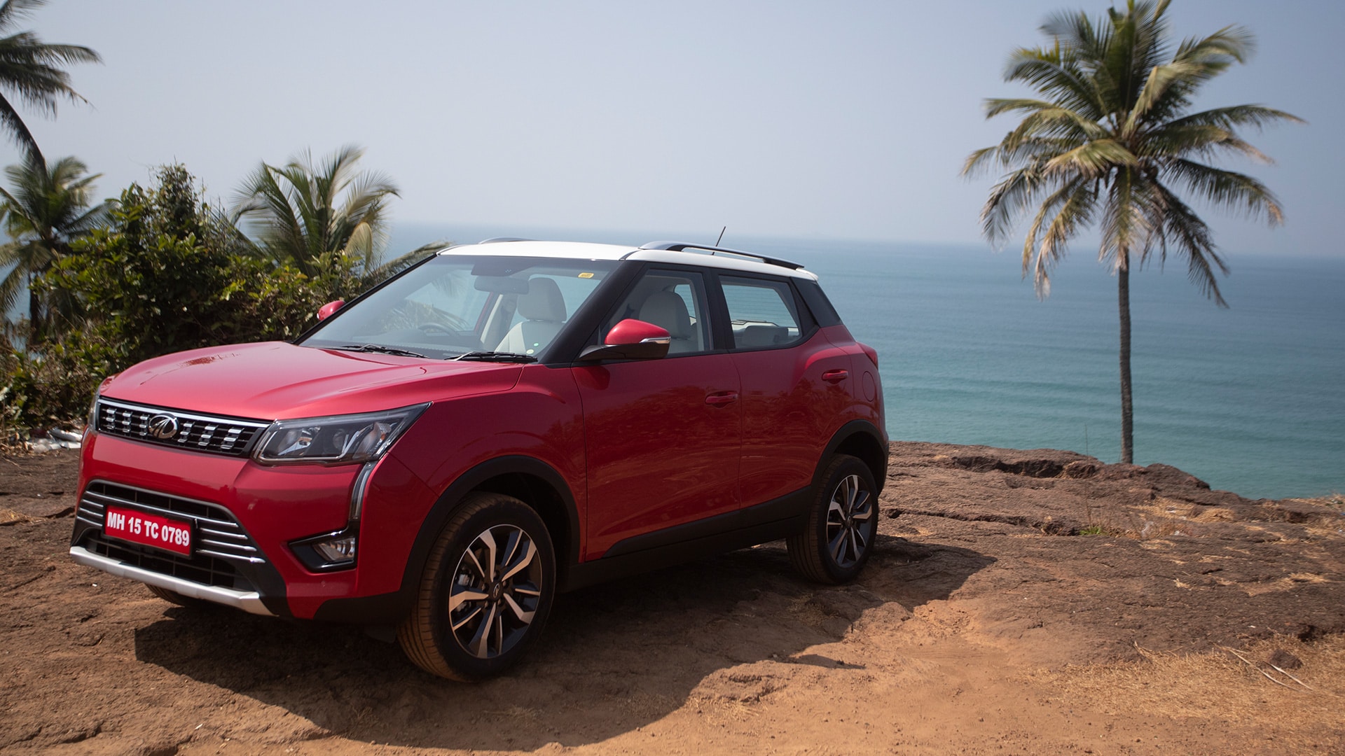 Mahindra XUV300 2019 Petrol W8 Exterior
