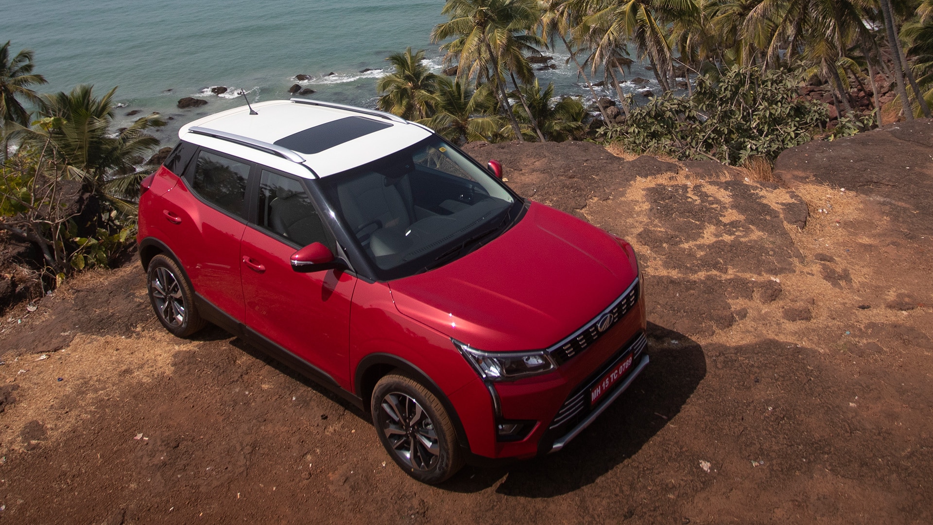 Mahindra XUV300 2019 Petrol W8 Exterior
