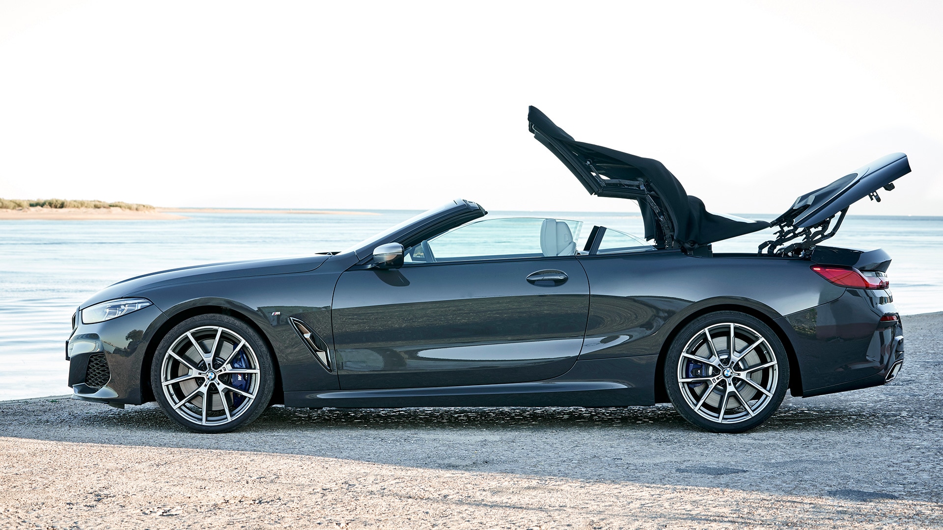 BMW 8 series convertible 2019 M850i Exterior