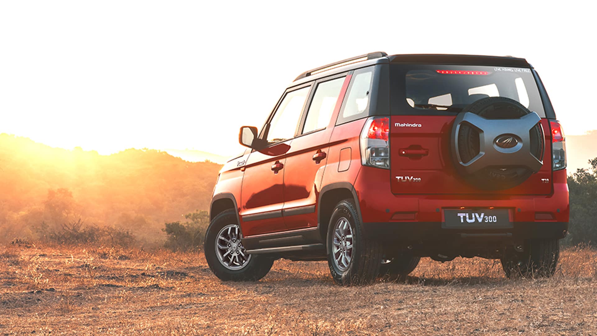Mahindra TUV300 2019 T10 OPT Dual Tone