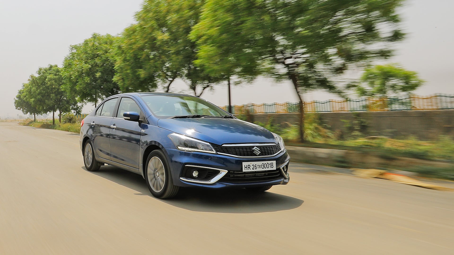 Maruti Suzuki Ciaz 2019 Zeta Petrol AT Exterior