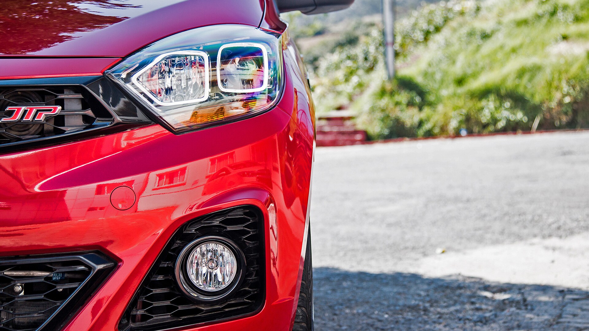 Tata Tiago JTP 2018 Revotron Exterior