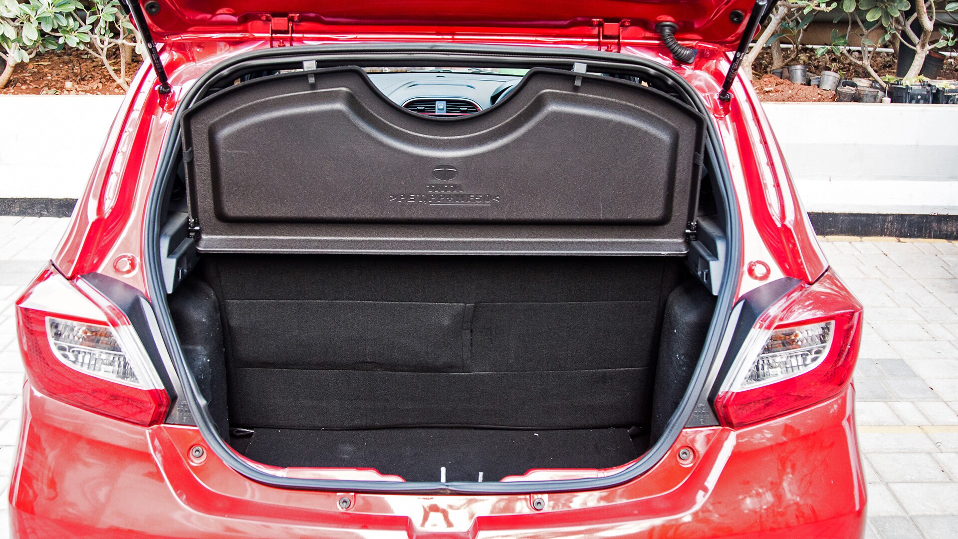 Tata Tiago JTP 2018 Revotron Exterior