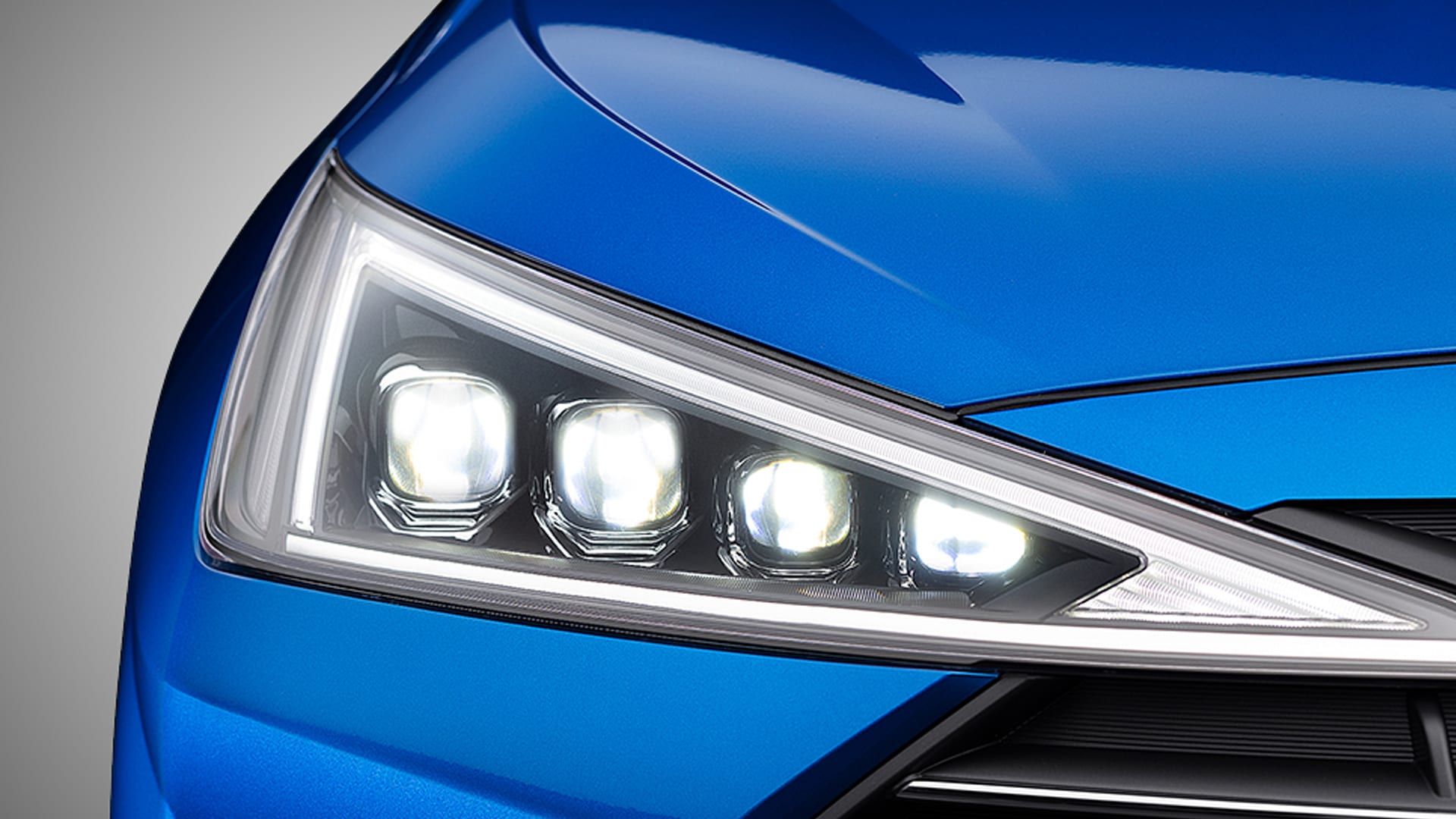 Hyundai Elantra 2019 2.0 Petrol SX (O)AT Exterior