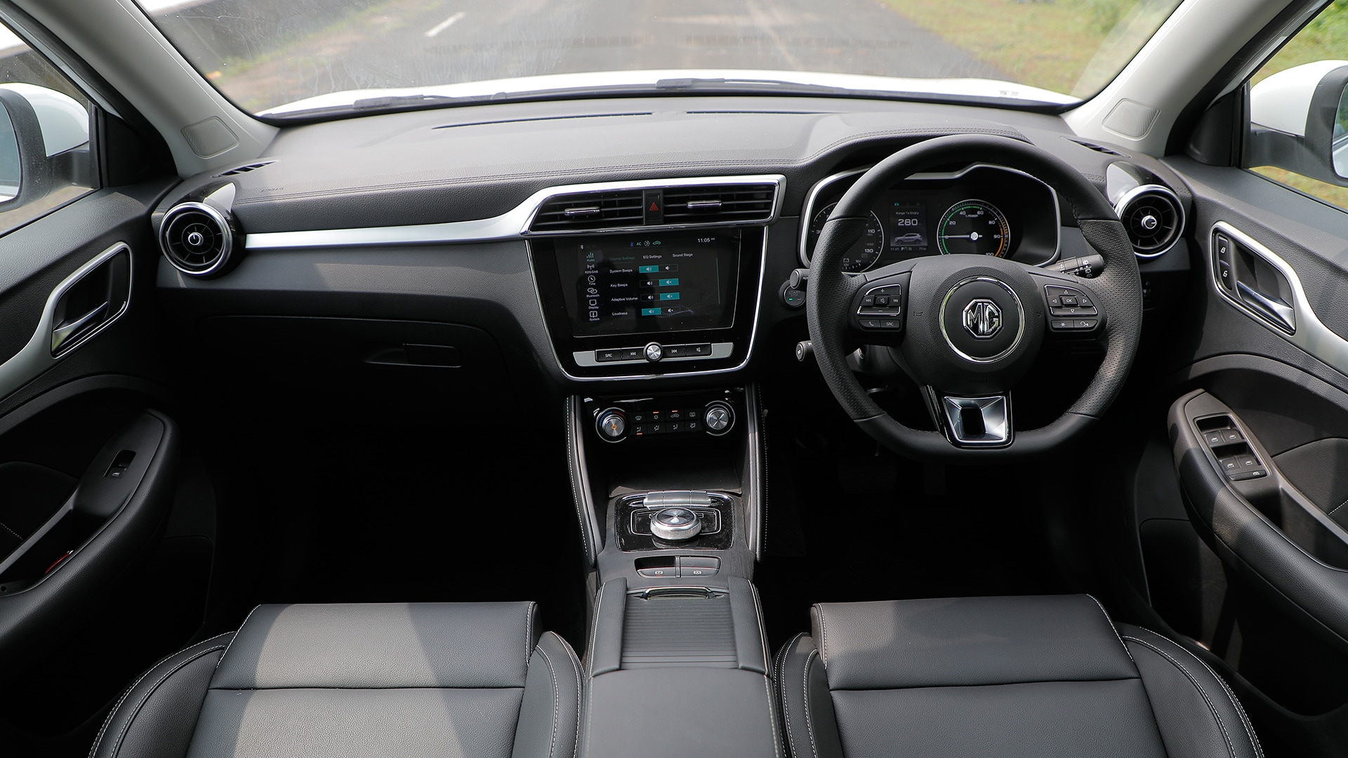 MG ZS EV 2019 STD Interior