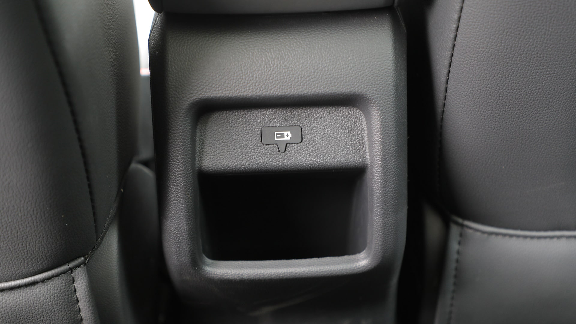 MG ZS EV 2019 STD Interior