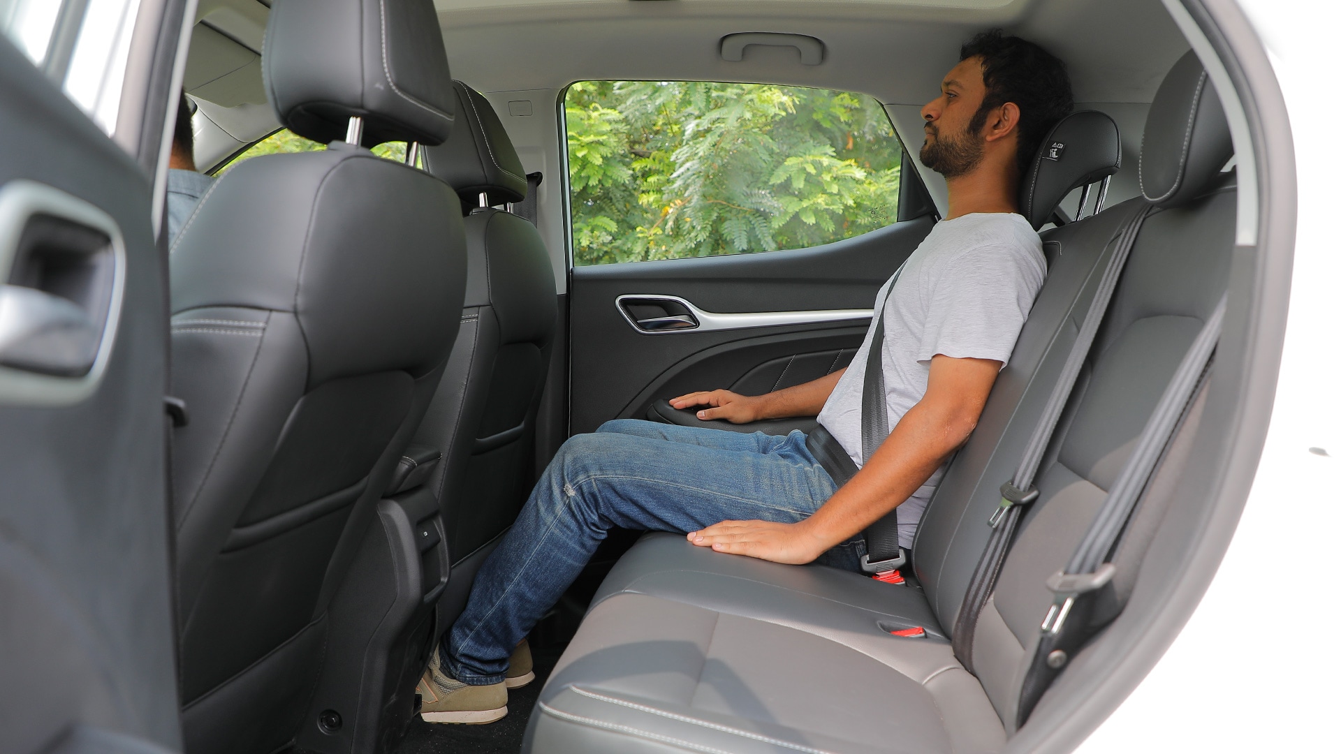 MG ZS EV 2019 STD Interior
