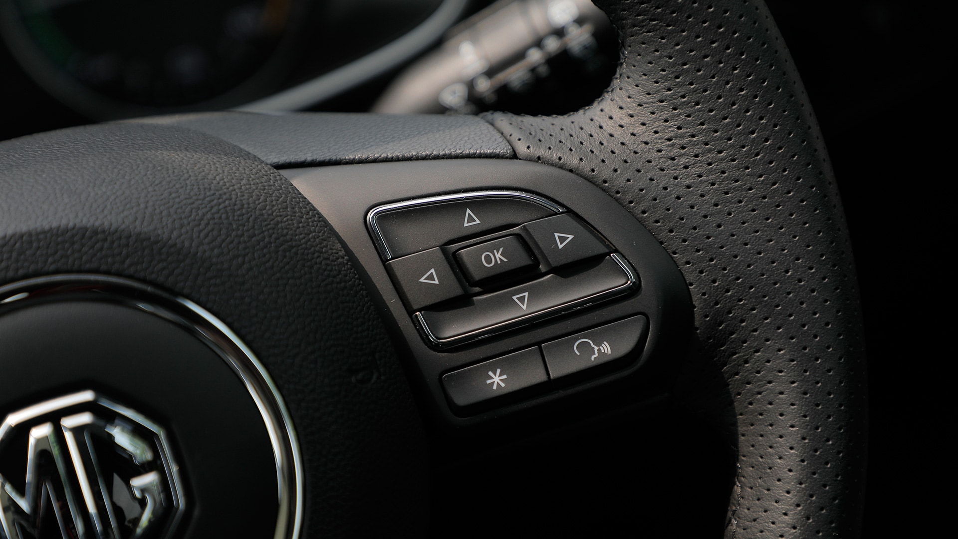 MG ZS EV 2019 STD Interior