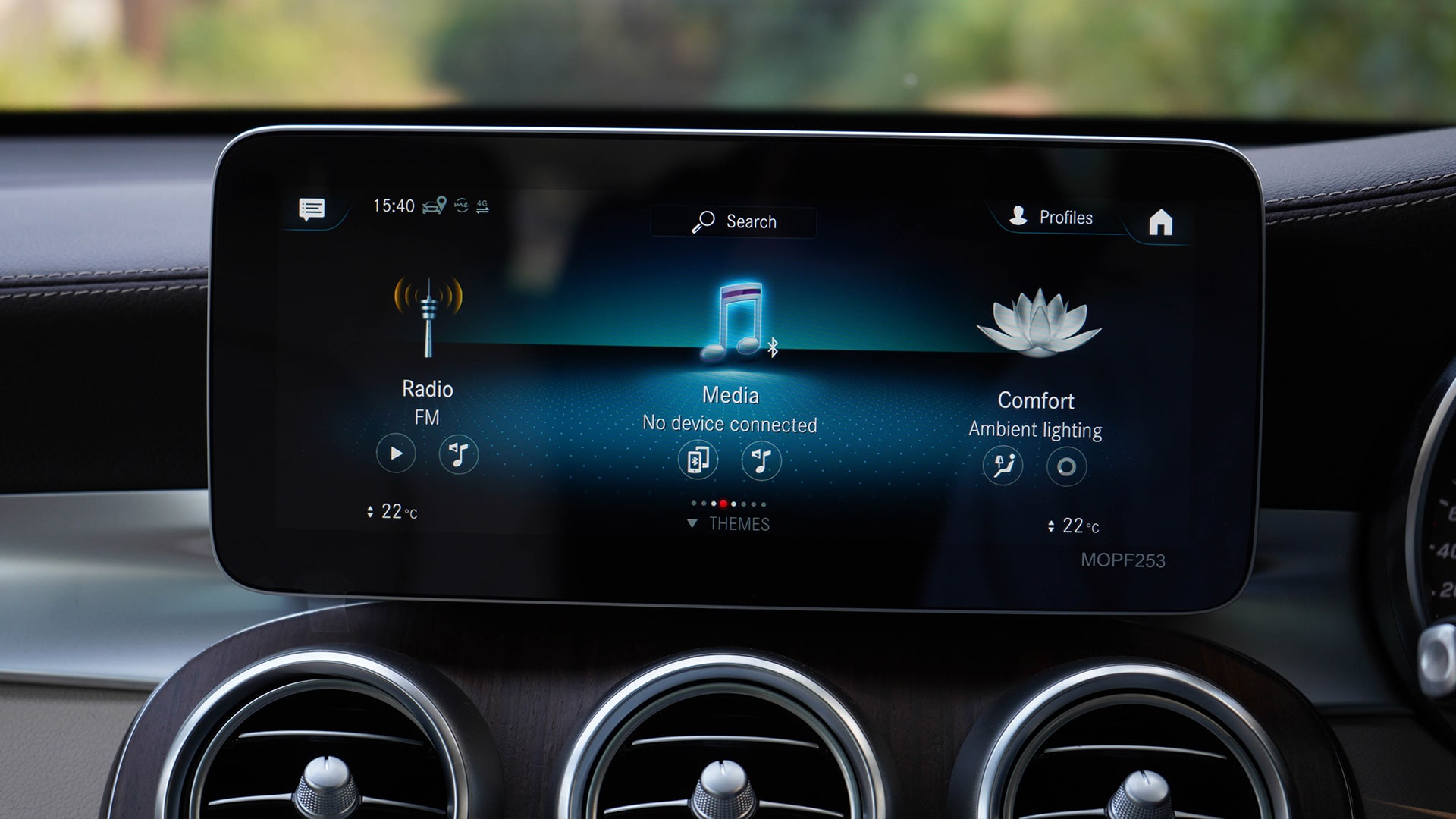 Mercedes Benz GLC 2020 - 220d 4MATIC Interior