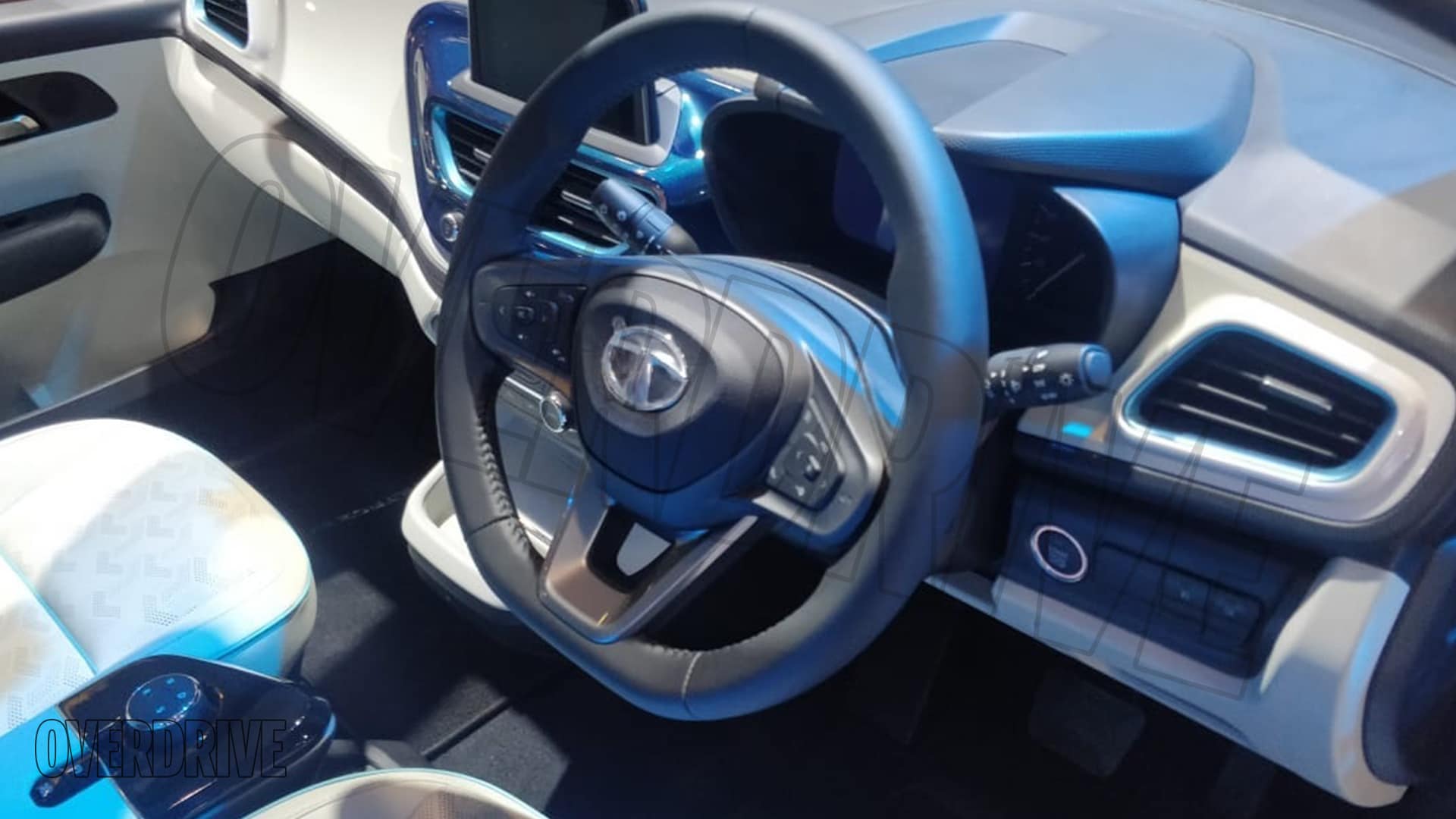 Tata Altroz EV 2020 STD Exterior