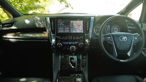 Toyota vellfire 2020 Executive Lounge Exterior