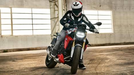 BMW F 900 R 2020 STD